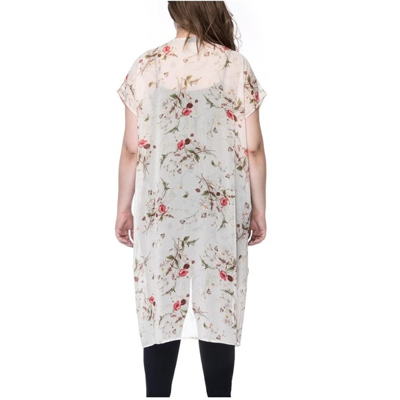 Bobeau Brianna Plus Size Print Long Kimono - Picture 4 of 12